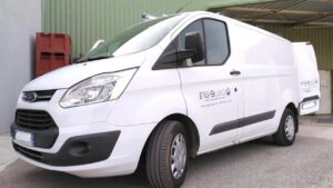 Flocage camion INGELEC+, bureau d'études en ingénierie électrique basé à Pierrefeu Var, France.